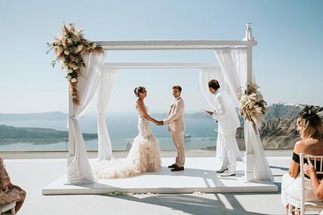 summer-wedding-santorini-delicate-hues_20