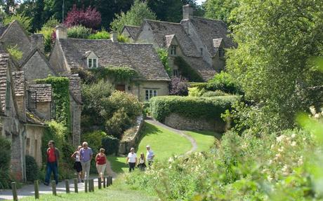 Why wealthy Europeans are flocking to the Cotswolds