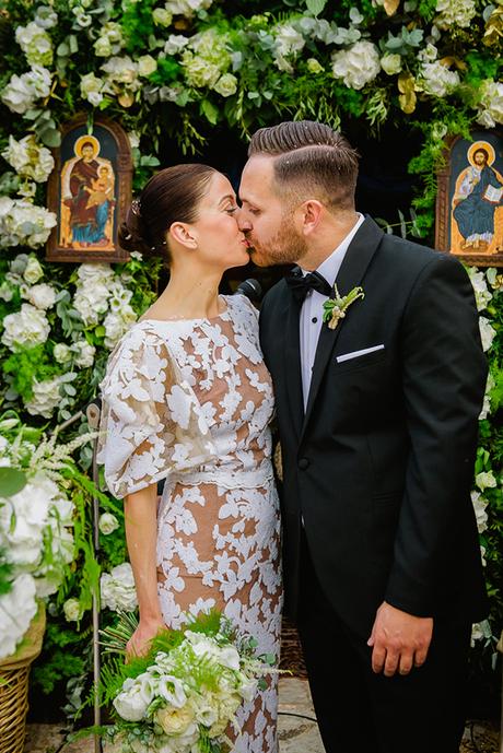 Beautiful spring wedding in Athens with white hydrangeas | Ioanna & Panayiotis beautiful-spring-wedding-athens-white-hydrangeas_12