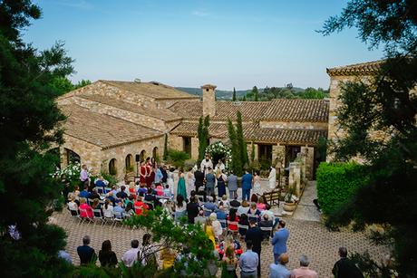 Beautiful spring wedding in Athens with white hydrangeas | Ioanna & Panayiotis beautiful-spring-wedding-athens-white-hydrangeas_09x