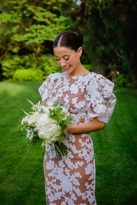 Beautiful spring wedding in Athens with white hydrangeas | Ioanna & Panayiotis beautiful-spring-wedding-athens-white-hydrangeas_21x