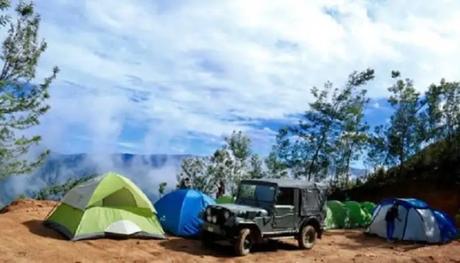 Need A Plan For March? Here’s Why Alleppey Must Be Visited During This Time cAMPING