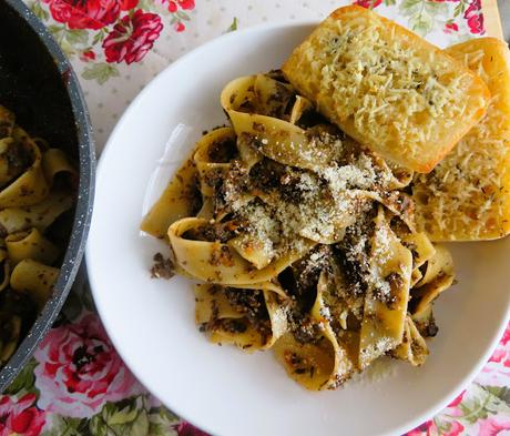 Mushroom Bolognese