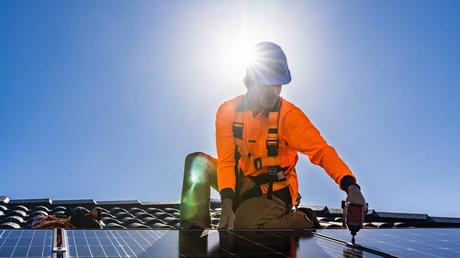 How a Solar Contractor Plans Solar Installation for Your Home