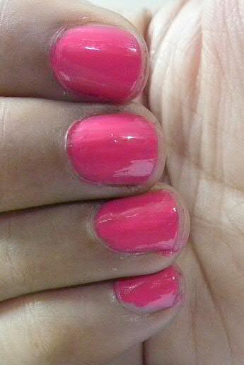  Oriflame Nail Paint in Intense Pink (23163)
