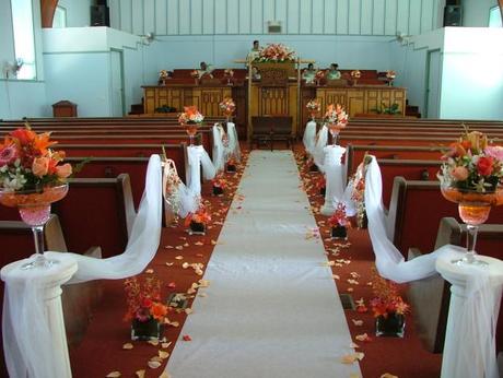 Fall themed decoration for church wedding