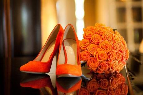 Fall wedding shoes and bouquet