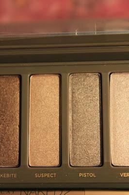 Pictures and Swatches || Urban Decay Naked 2 Palette