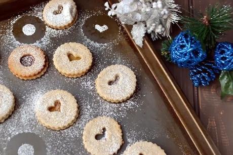 Linzer Cookies (Eggless Recipe)