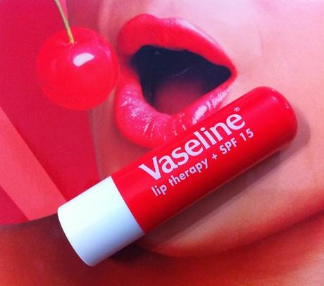 Vaseline Rose Lip Therapy with SPF 15 and Petroleum Jelly - Review