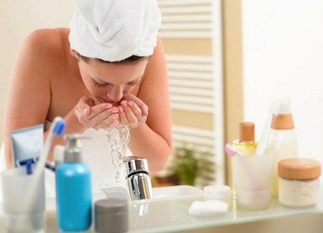 Choosing the Best Anti-Aging, Oil Free Facial Cleanser