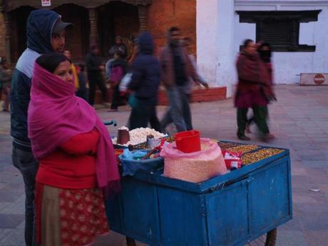 PC210044 カトマンズ,荘厳な遺跡と雑踏と / Kathmandu, Solemn remains and crowds