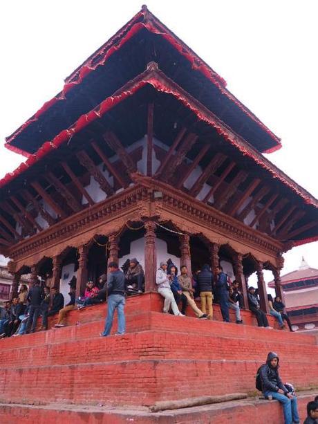 PC210032 カトマンズ,荘厳な遺跡と雑踏と / Kathmandu, Solemn remains and crowds