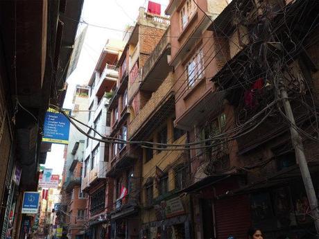 PC220432 カトマンズ,荘厳な遺跡と雑踏と / Kathmandu, Solemn remains and crowds