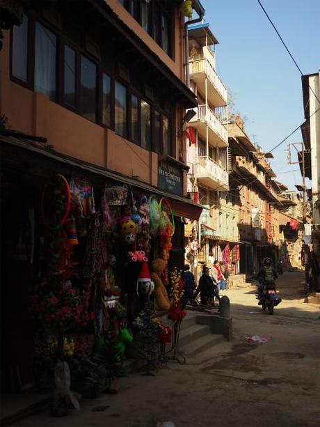 PC220221 パタン、カトマンズ郊外の世界遺産の村　/ Patan ( Kathmandu), the World Heritage