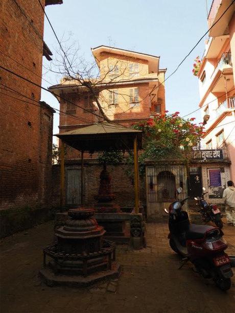 PC220240 パタン、カトマンズ郊外の世界遺産の村　/ Patan ( Kathmandu), the World Heritage
