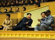 Jong Attends Basketball Game