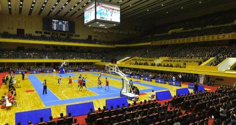 Basketball game between US and DPRK players at Pyongyang Indoor Stadium on 8 January 2013 (Photo: Rodong Sinmun).