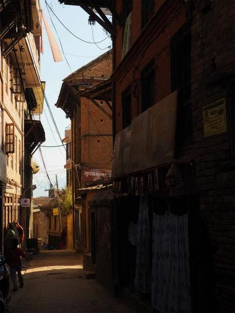 PC220296 バクタブル，カトマンズ郊外の世界遺産の町 / Bhaktapur (Kathmandu), the World Heritage