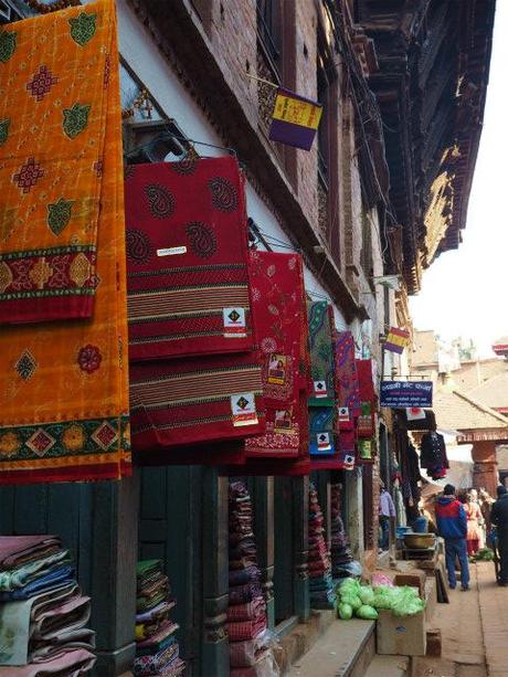 PC220316 バクタブル，カトマンズ郊外の世界遺産の町 / Bhaktapur (Kathmandu), the World Heritage