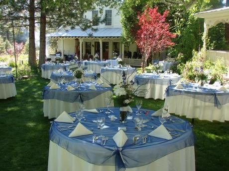 Table settings for garden wedding