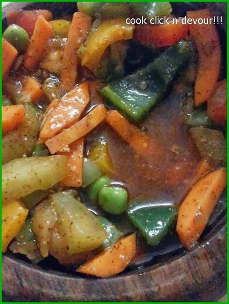 Mixed vegetable pickle