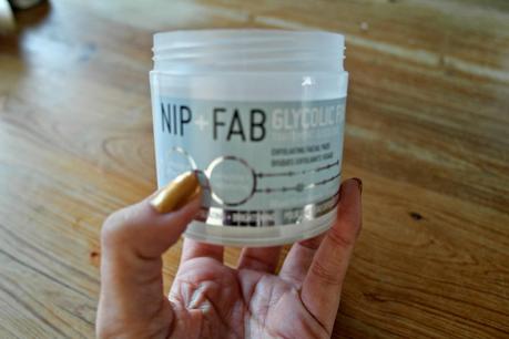 Review: Nip + Nab Glycolic Fix Exfoliating Facial Pads
