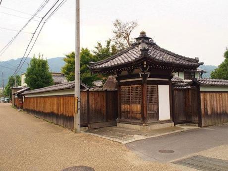 PA050063 近江商人の築いた町，五個荘 / Gokasho, attractive Japanese traditional architectures