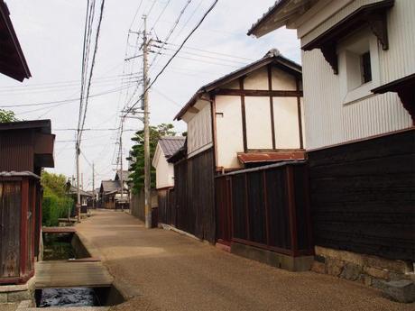 PA050064 近江商人の築いた町，五個荘 / Gokasho, attractive Japanese traditional architectures