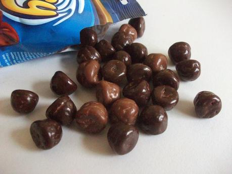 Cloetta Popsy Original - Swedish Chocolate Dragees Review