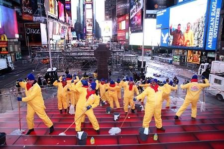 Mr. Clean helps clean up Times Square