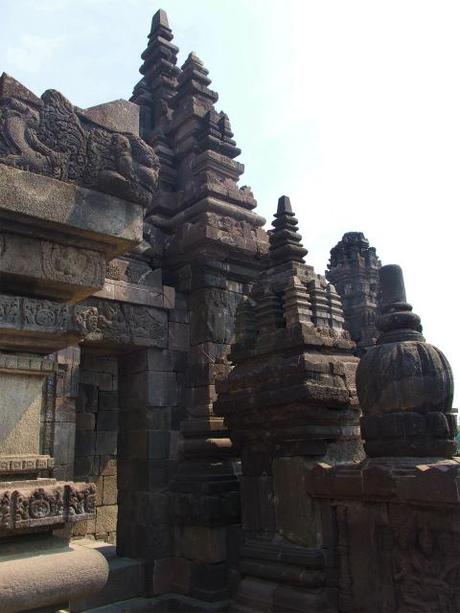 PB030128 荘厳なボロブドゥールを擁するジョグジャカルタ /  Yogyakarta, Borobudur & Prambanan