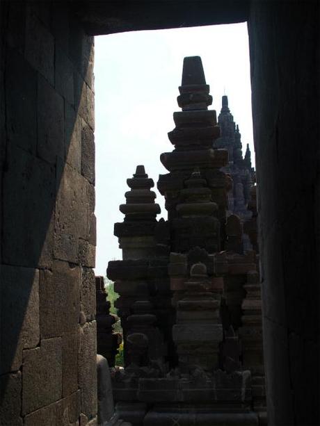 PB030131 荘厳なボロブドゥールを擁するジョグジャカルタ /  Yogyakarta, Borobudur & Prambanan