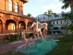 Nude-Statues-Mallory