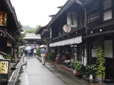 P9070051 驟雨の高山/ Takayama,in autumn rain