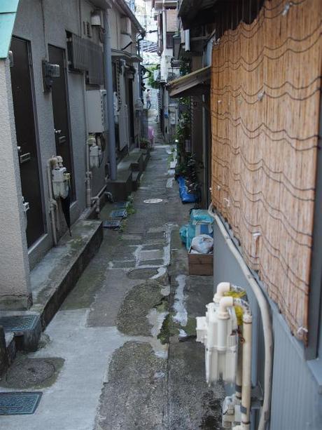 P50300581 樋口一葉を育んだ街，本郷元菊坂町 / Tokyo,Hongo   associated with Ichiyo Higuchi