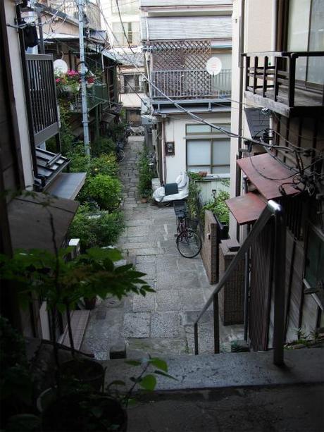P5030037 樋口一葉を育んだ街，本郷元菊坂町 / Tokyo,Hongo   associated with Ichiyo Higuchi