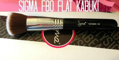Sigma F80 Flat Kabuki Brush
