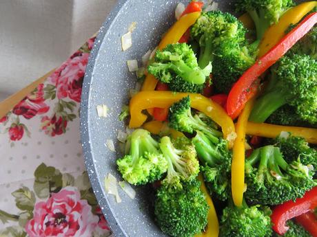 Broccoli and Sweet Pepper Stir Fry