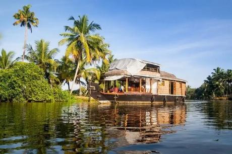 houseboat in kerala