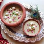 Makhana kheer is a sweet pudding made from foxnut seeds and milk. This kheer is not just extraordinarily tasty, it’s calcium and protein rich too.