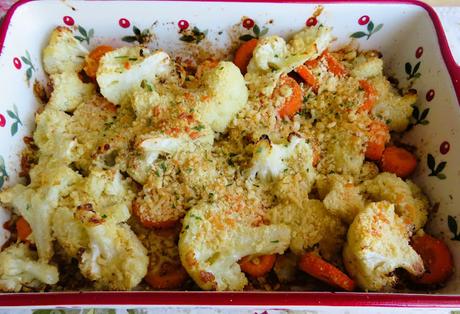 Crumb Topped Roasted Cauliflower & Carrots