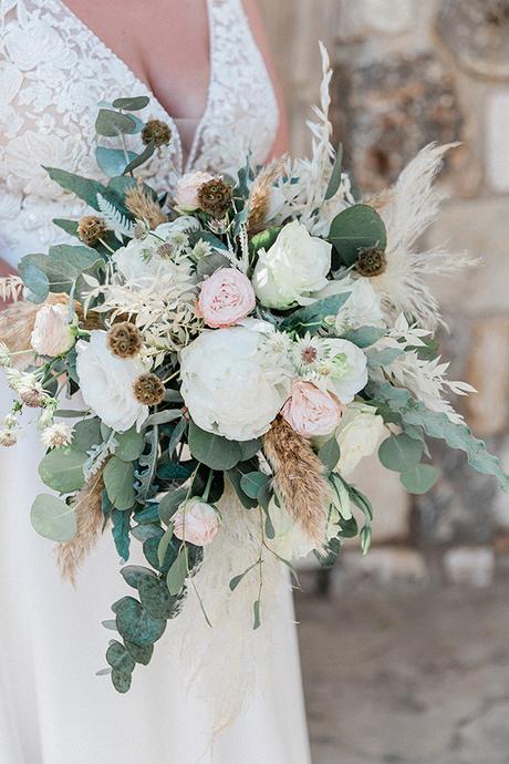 summer-destination-wedding-parga-white-flowers_05