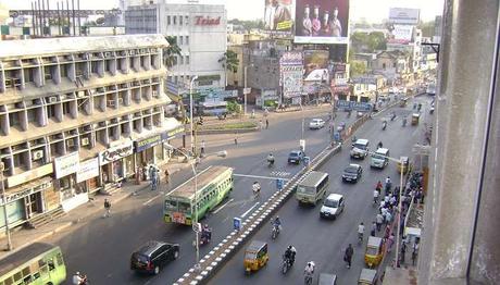 Prakasam Salai is a historical building of Chennai.
