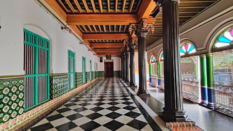 Chettinad Mansions: Reflections of a Glorious Past