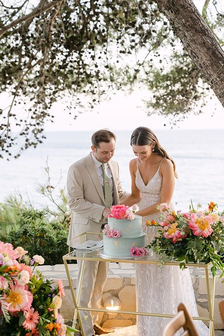 fresco-summer-wedding-kefalonia-colorful-flowers_30