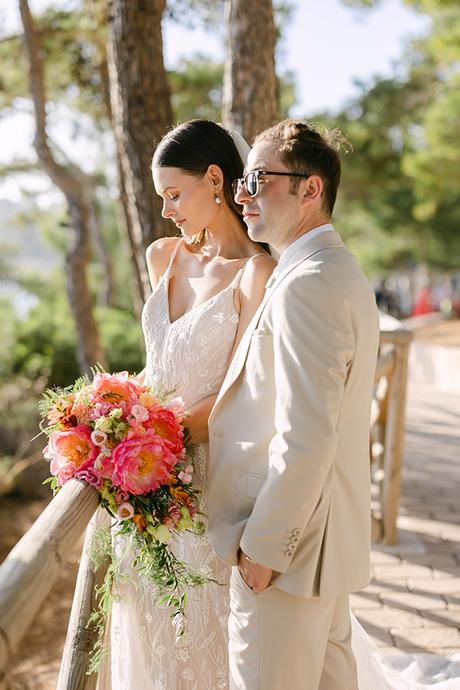 fresco-summer-wedding-kefalonia-colorful-flowers_03