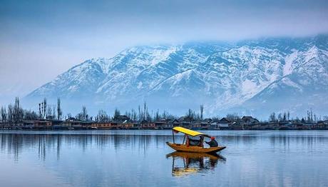 Breathtaking view of the famous Dal Lake