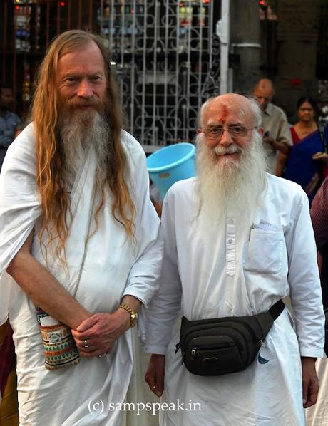 Which shaving cream do you use !! - signs of wisdom is on face !! Which shaving cream do you use !! - signs of wisdom is on face !!