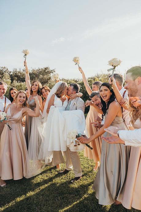 charming-garden-wedding-lisbon-white-blooms_01